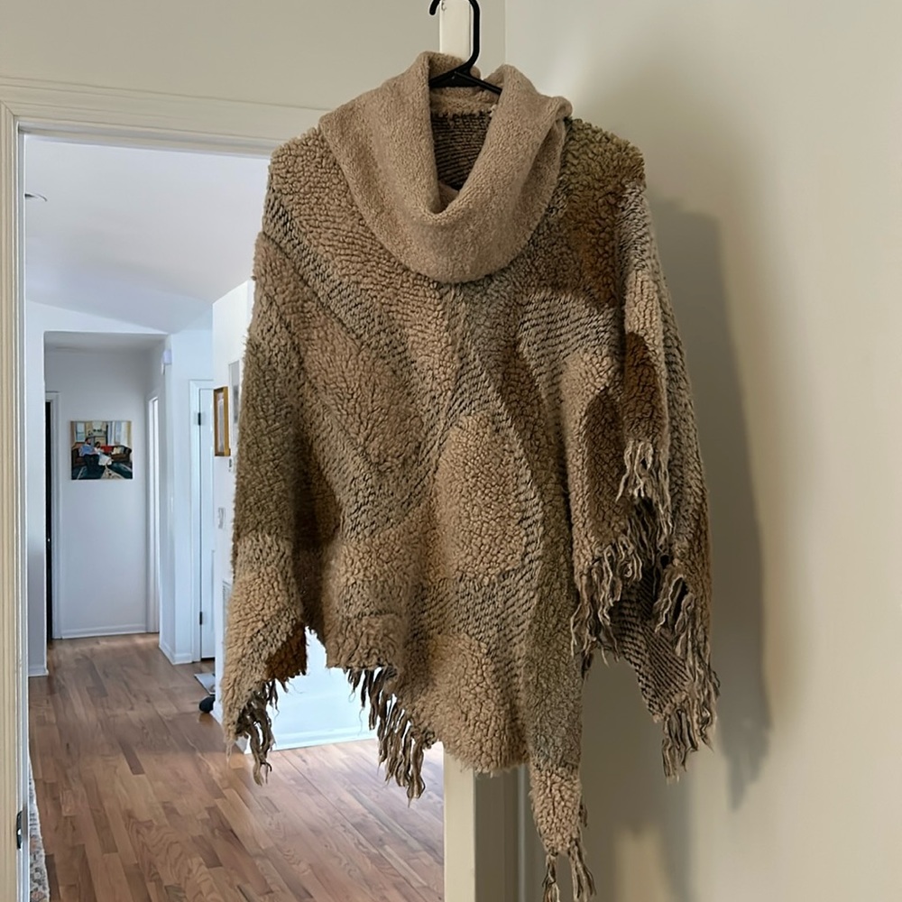 Anthropologie cowl neck fringed poncho Size S/M